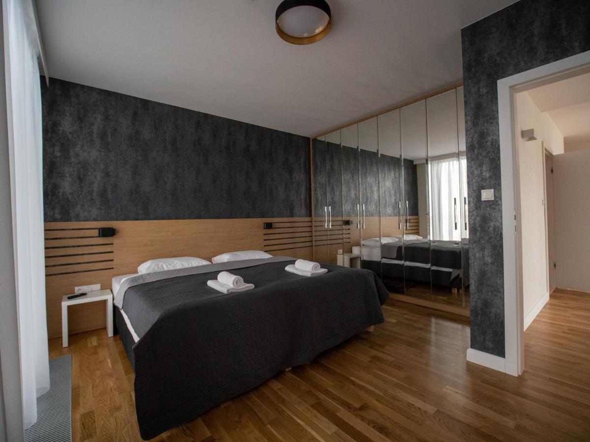 שצ'צ'ינק Hotel Panorama מראה חיצוני תמונה