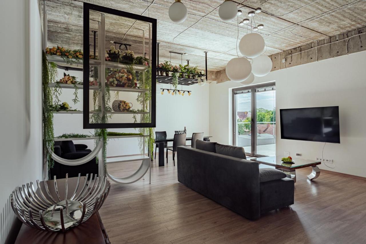 שצ'צ'ינק Hotel Panorama מראה חיצוני תמונה
